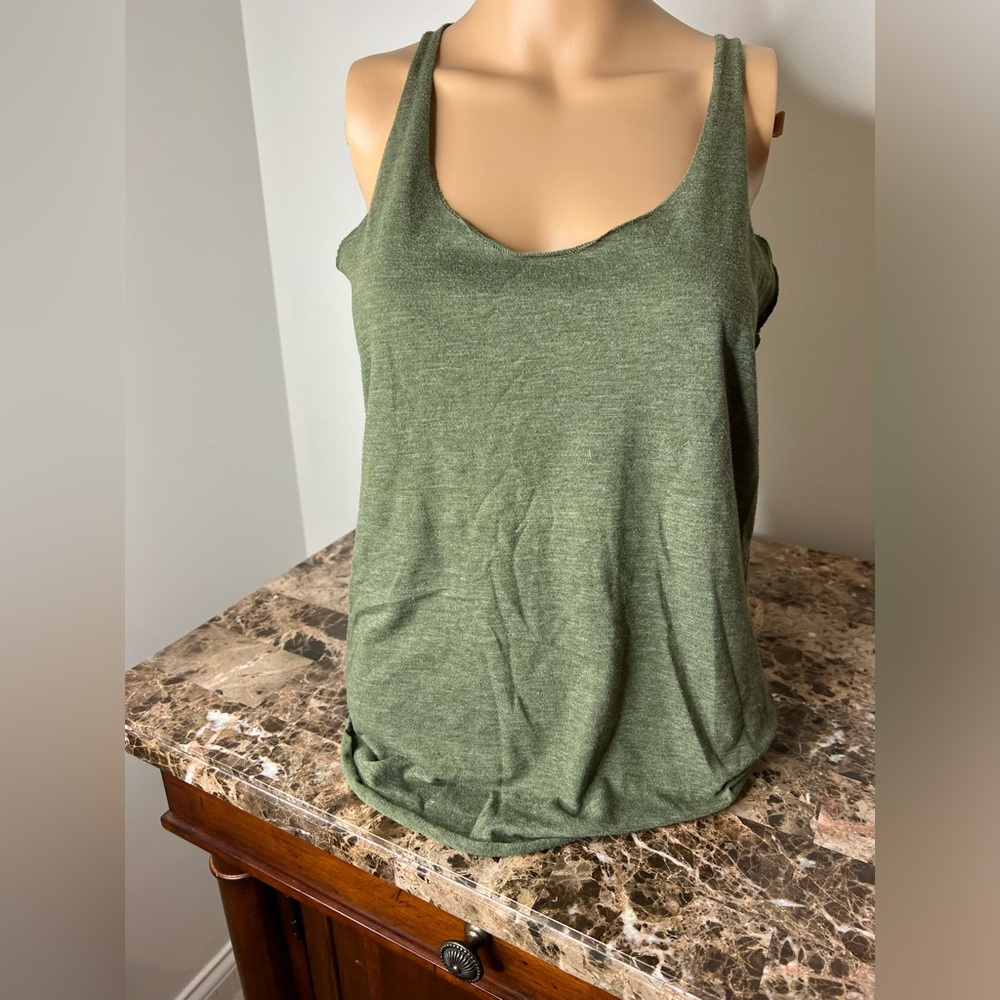 Forever 21 tank